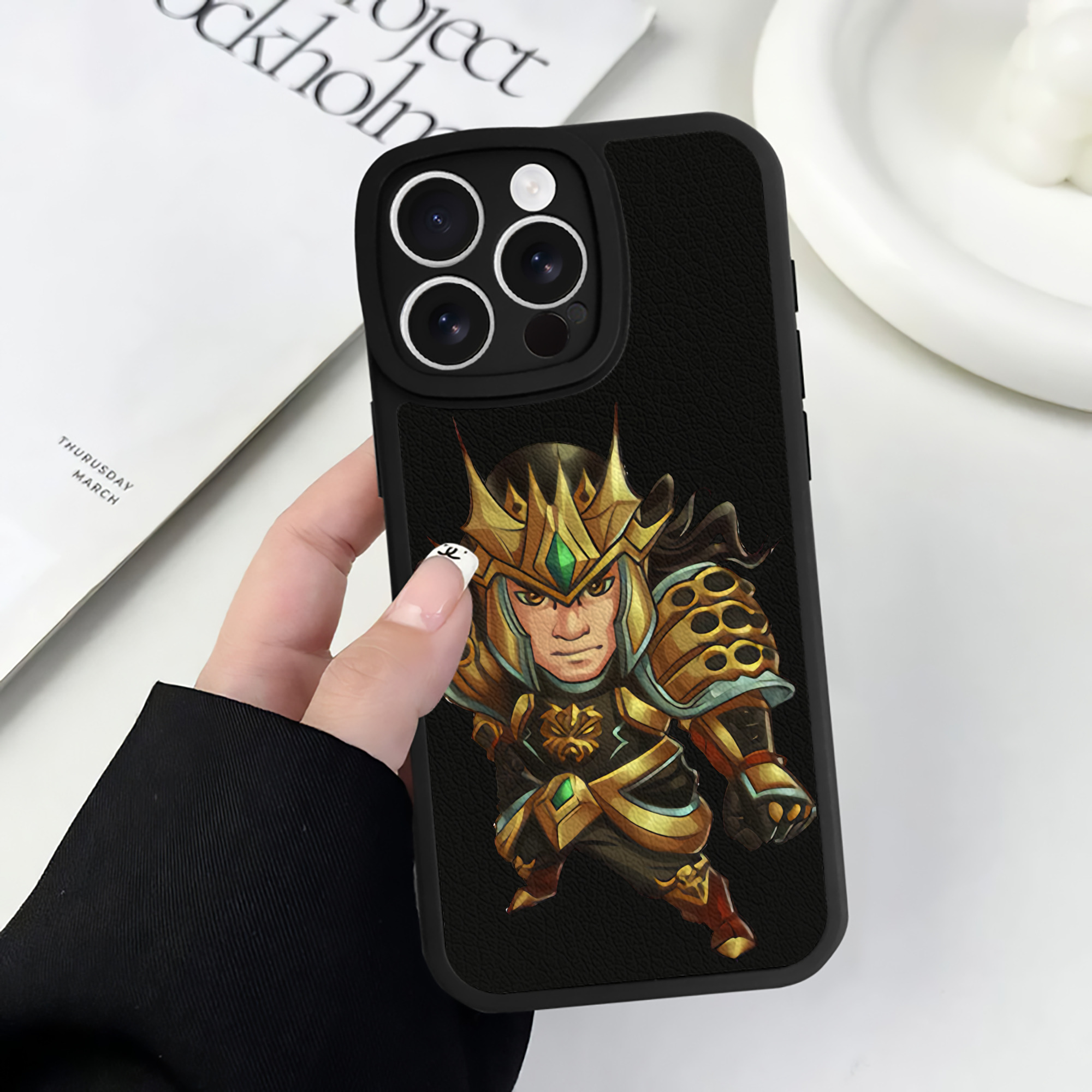 リーグ・オブ・レジェンド League of Legends LOL 【iPhone 16シリーズ対応】シリコンスマホケース（レザー調） 材質：シリコン